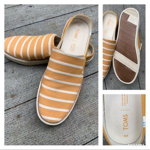 Toms Canvas Mules size 9 BNWOT